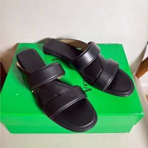 Bottega Veneta Black Women's Slide Sandals